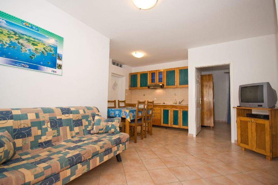 Apartments Valentino Vrsar Bagian luar foto