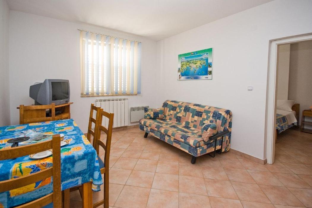 Apartments Valentino Vrsar Bagian luar foto
