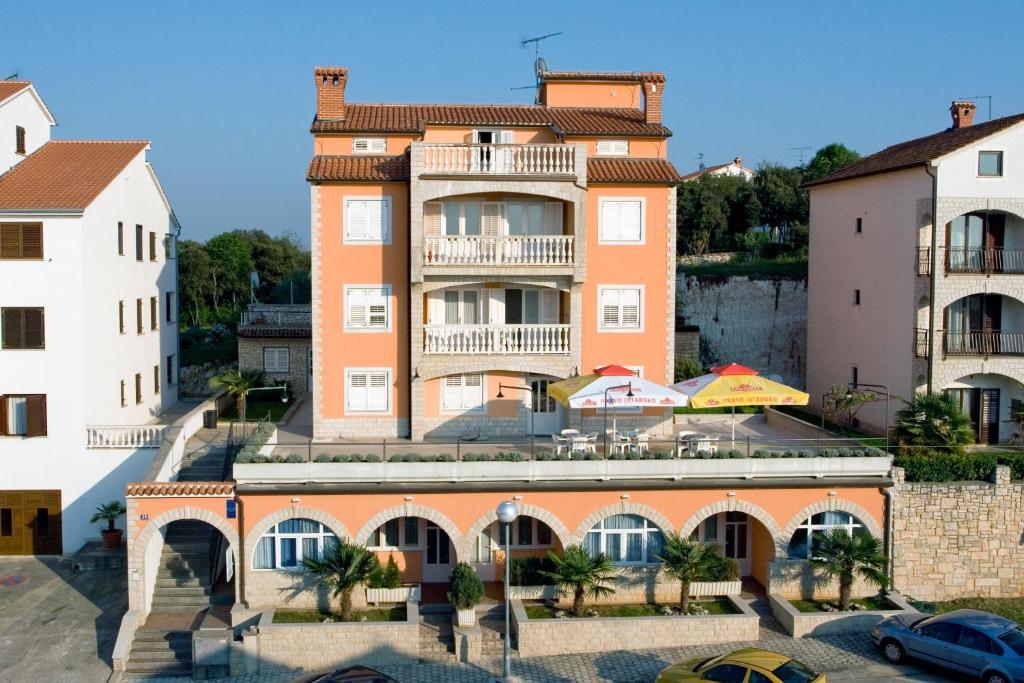 Apartments Valentino Vrsar Ruang foto