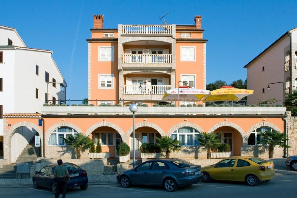Apartments Valentino Vrsar Bagian luar foto